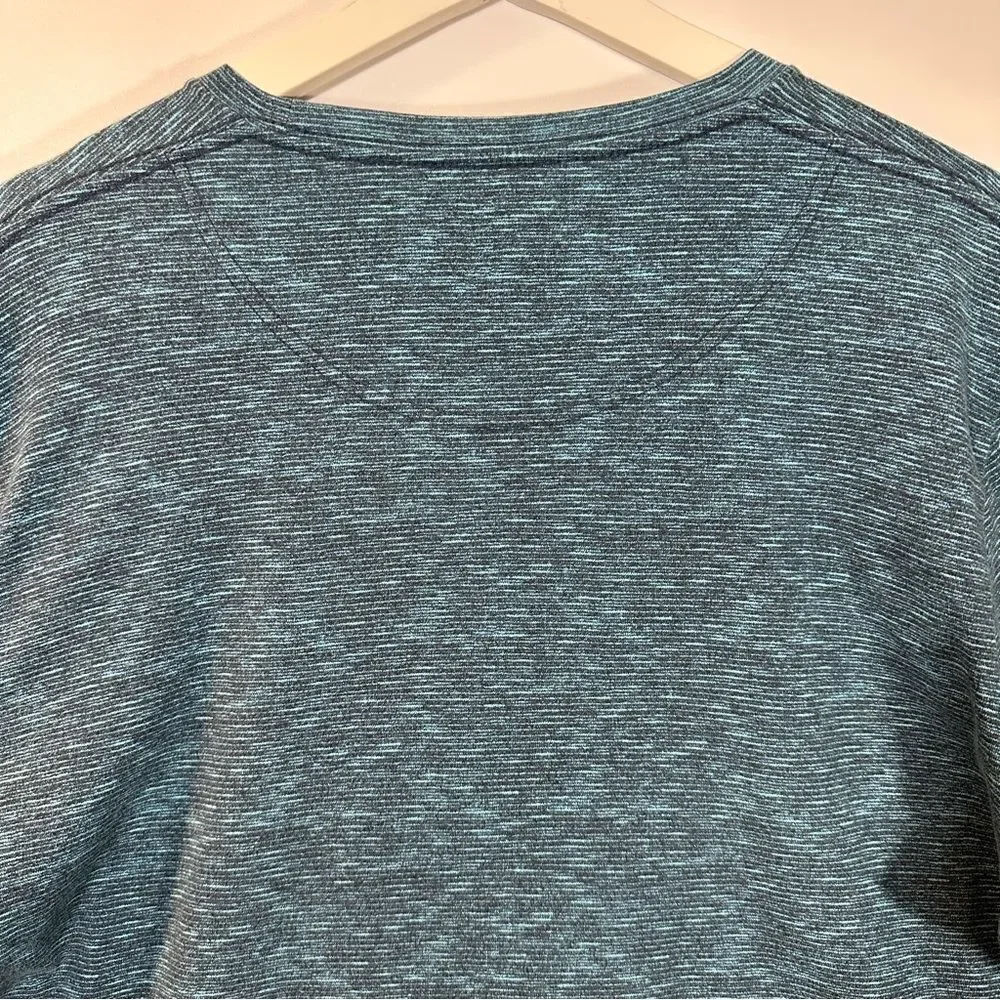 Hollister Textured Crewneck Blue Sweater-Large